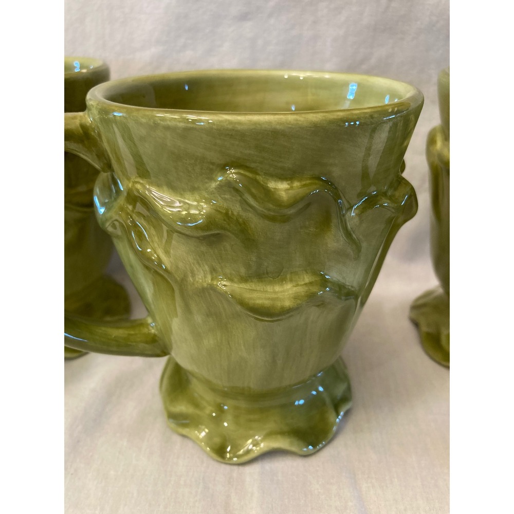 Roscher & Co Set of 3 Green Ceramic Footed Mugs Embossed Leaf Design - Picture 9 of 11